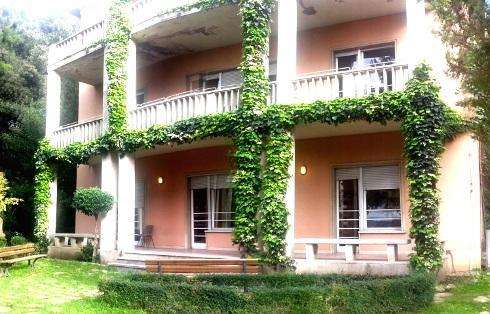 Chiusa a Perugia la Biblioteca Villa Urbani: si chiedono rassicurazioni immediate