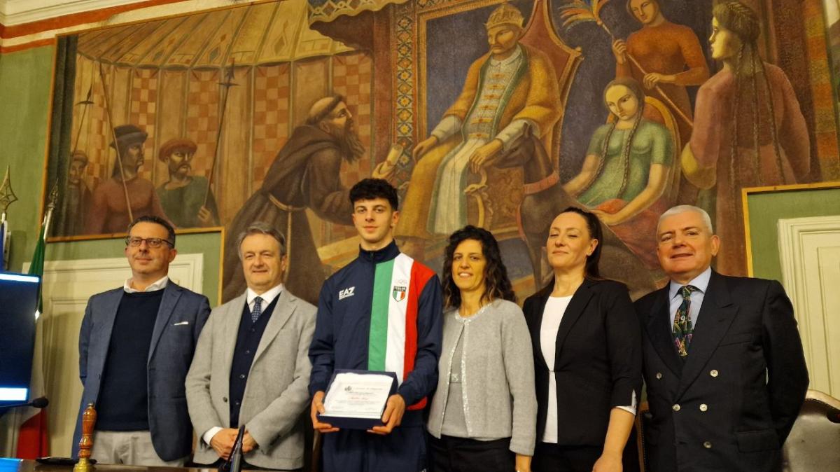 Il premio della comunità di Magione al giovane Matteo Sorci, talento dell'atletica azzurra