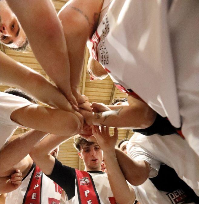 La Svila Basket Perugia conquista la decoma vittoria in campionato in altrettante partite: battuta la Ubs Foligno