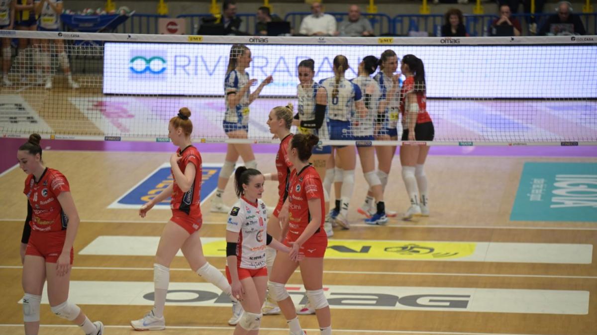 Per la Bartoccini Perugia una stagione da dimenticare: ancora una sconfitta in campionato e retrocessione ormai certa