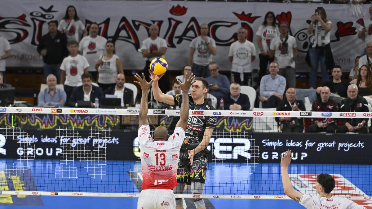 Si torna in campo per le semifinali-scudetto di volley maschile: giovedì sera si gioca Piacenza-Sir Perugia