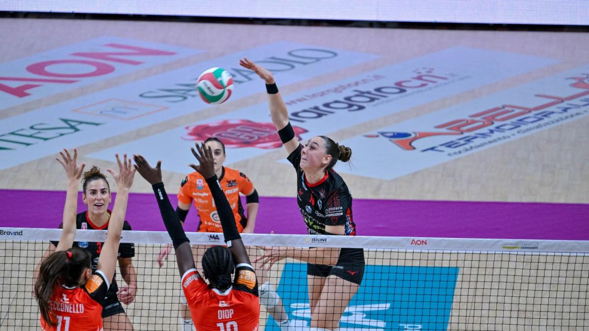 Vittoria della Bartoccini a Cuneo nell'A1 di volley femminile