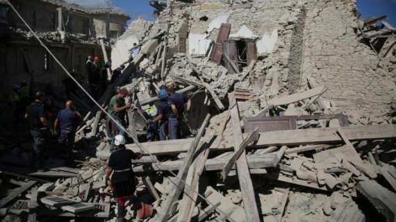 Terremoto: sono 73 i morti (IN AGGIORNAMENTO) e il dato è destinato purtroppo a salire