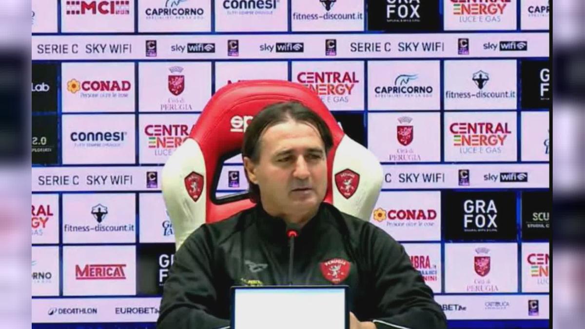 La conferenza stampa del tecnico Giovanni Tedesco per presentare la gara Pontedera-Perugia