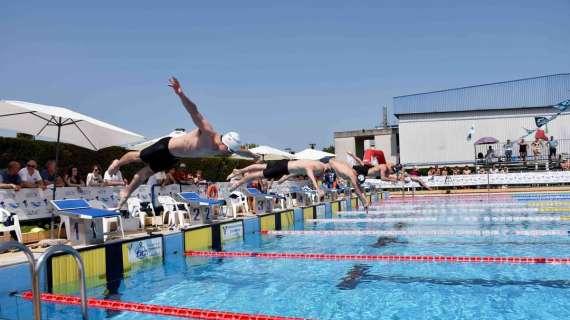 Un fine settimana all'insegna del nuoto in Umbria: 1100 giovanissimi in vasca