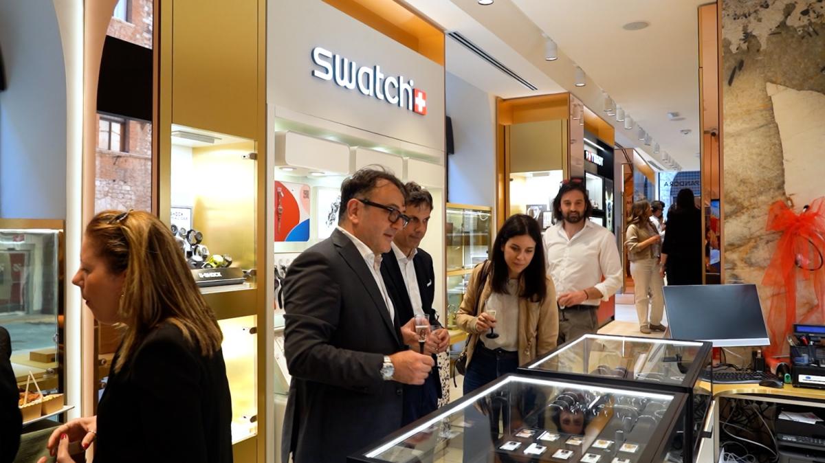 Non solo pallavolo per Antonio Bartoccini, nuovo punto vendita nel centro storico di Perugia