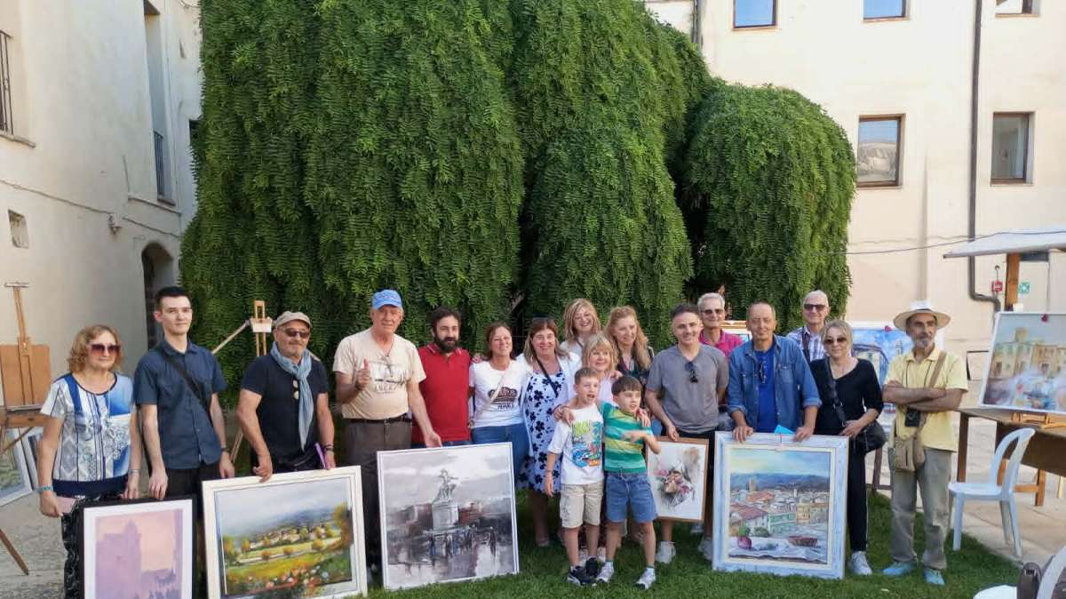 Successo per "Cannara Fiorisce In Arte", l'estemporanea di pittura tra suoni ed infiorate