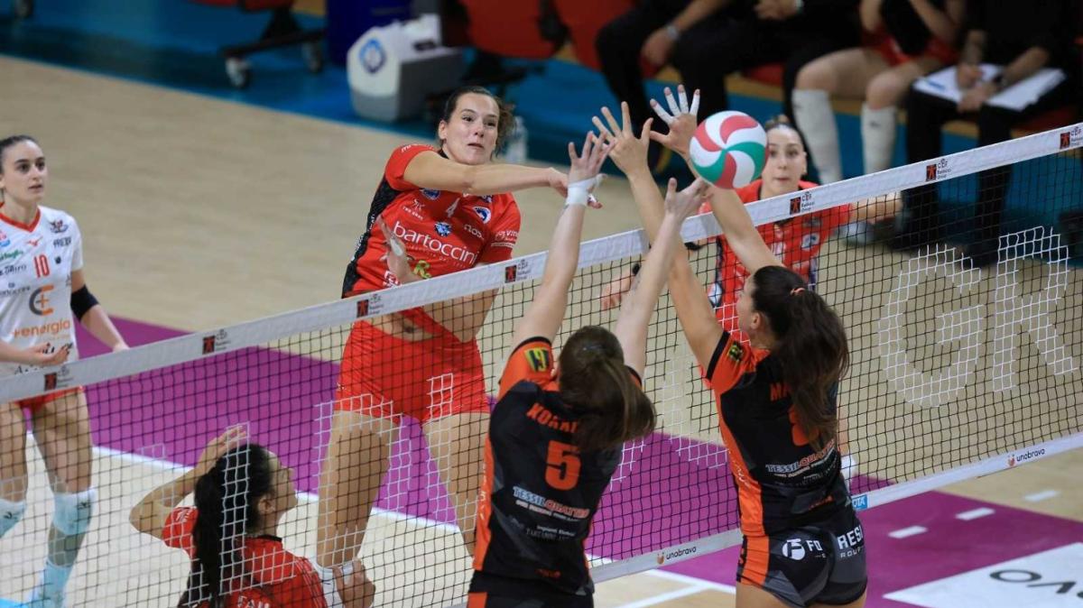 Reduce da sette sconfitte di fila in A1 di volley femminile, la Bartoccini giocherà a Santo Stefano contro Macerata