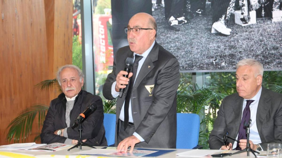 Lunedì inizia il Torneo di Viareggio: squadre costrette a rinunciare a causa della guerra