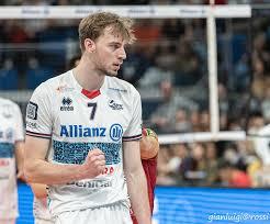 I numeri nella Superlega di volley maschile: mattatore Reggers, prossimo opposto della Sir Perugia