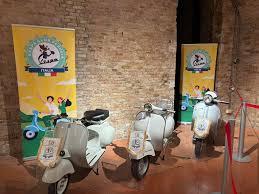 La Vespa si mette in mostra a Perugia in occasione delle celebrazioni di San Costanzo