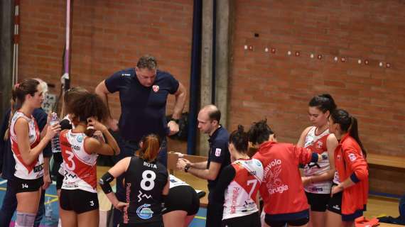 Per la Pallavolo Perugia una stagione disastrosa in A2 femminile: solo sconfitte