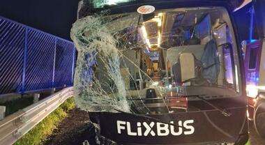 Perugia in lutto per l'incidente del Flixbus a San Cesario: cordoglio del sindaco Romizi per la morte del diciannovenne