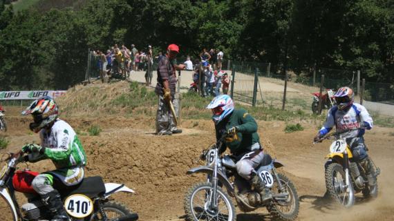 In questo fine settimana torna il motocross a Gioiella di Castiglione del Lago con moto d'epoca