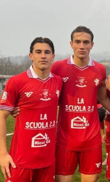 L'orgoglio di Castel del Piano sono oggi Christian Dottori e Pietro Rondolini, calciatori professionisti con il Perugia