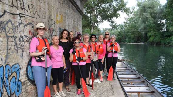 Le donne operate al seno del gruppo tifernate "Farfalle" scelgono la canoa per ritrovare benessere fisico e sorriso