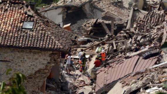 Un'altra notte di paura a Perugia per il terremoto: sono state addirittura un centinaio le scosse! 