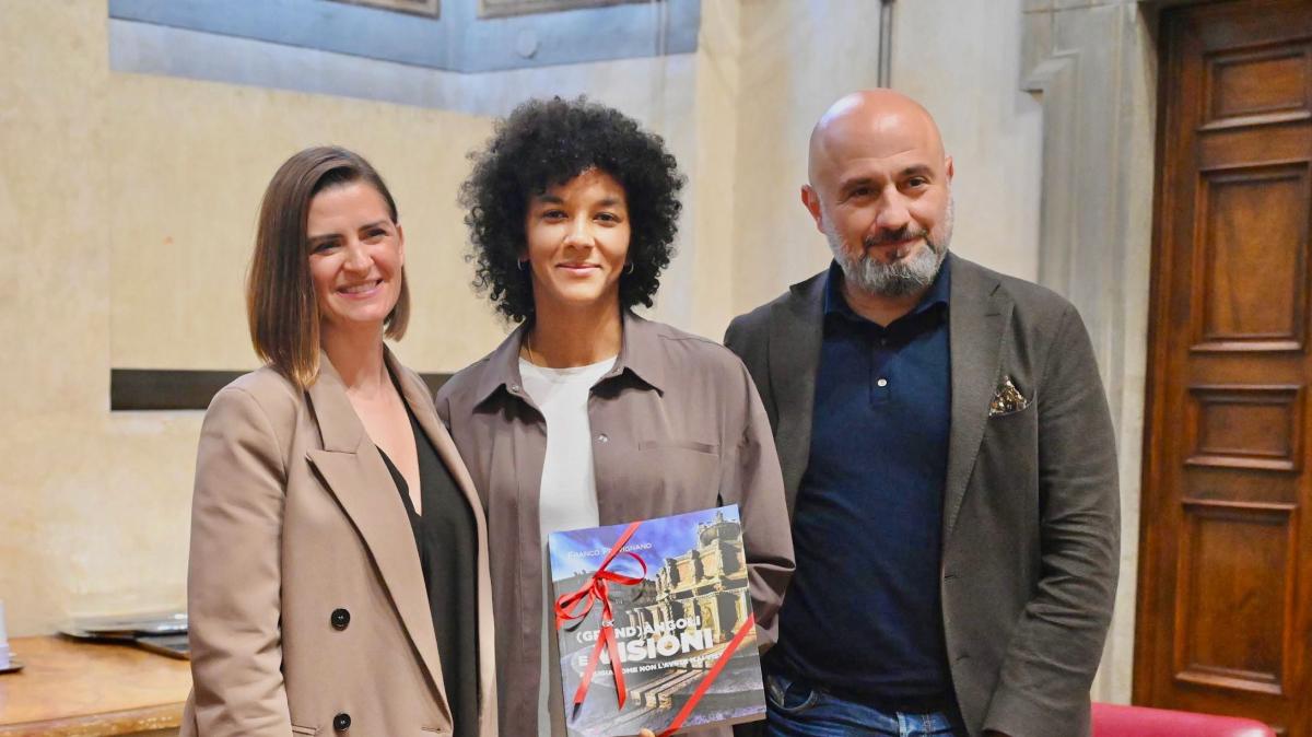 L'ex calciatrice azzurra della Juventus Sara Gama ospite a Perugia per promuovere il calcio femminile
