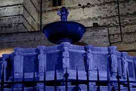 La Fontana Maggiore a Perugia diventa si illumina di blu per la Giornata mondiale del diabete