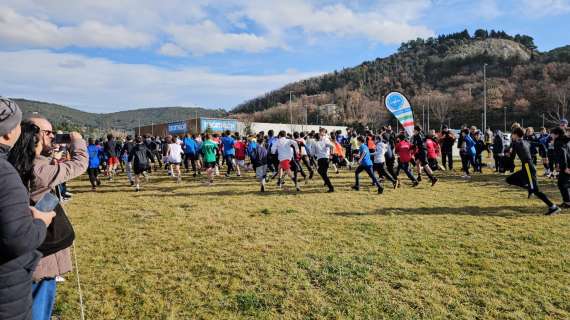 Ben 500 studenti hanno preso parte di corsa a Perugia al "Cross della Memoria"