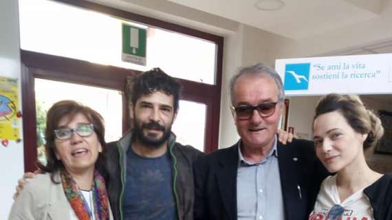 Marco Bocci e Laura Chiatti in visita al Comitato Chianelli: solidarietà e cordialità ai bambini ospiti