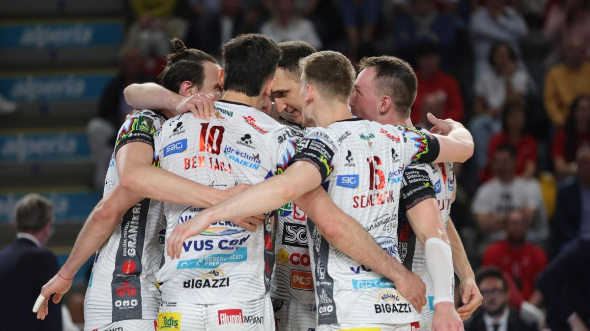 Tutto è pronto per chiudere i giochi per lo scudetto di volley maschile! Cresce l'attesa per Sir Perugia-Civitanova (LIVE su www.perugia24.net)