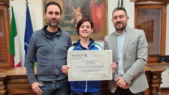 Il Comune di Paciano ha premiato Laura, campionessa di pesca sportiva