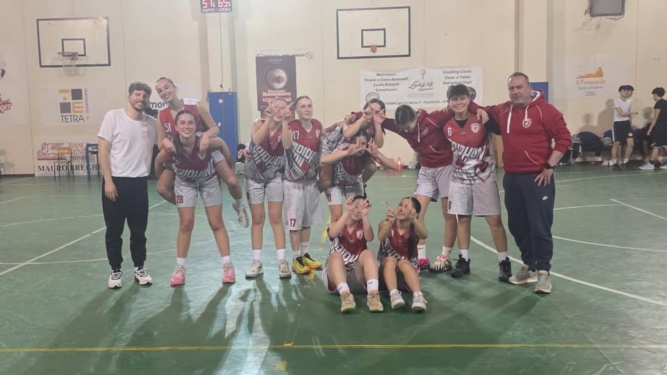 Netta vittoria (86-31) della Pallacanestro Perugia a Lerici per il terzo posto nella classifica di B femminile