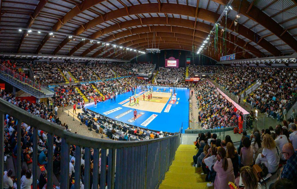 Stasera alle 20.30 (LIVE su www.perugia24.net) la Sir Perugia inizia contro la Lube il sogno verso lo scudetto di volley maschile