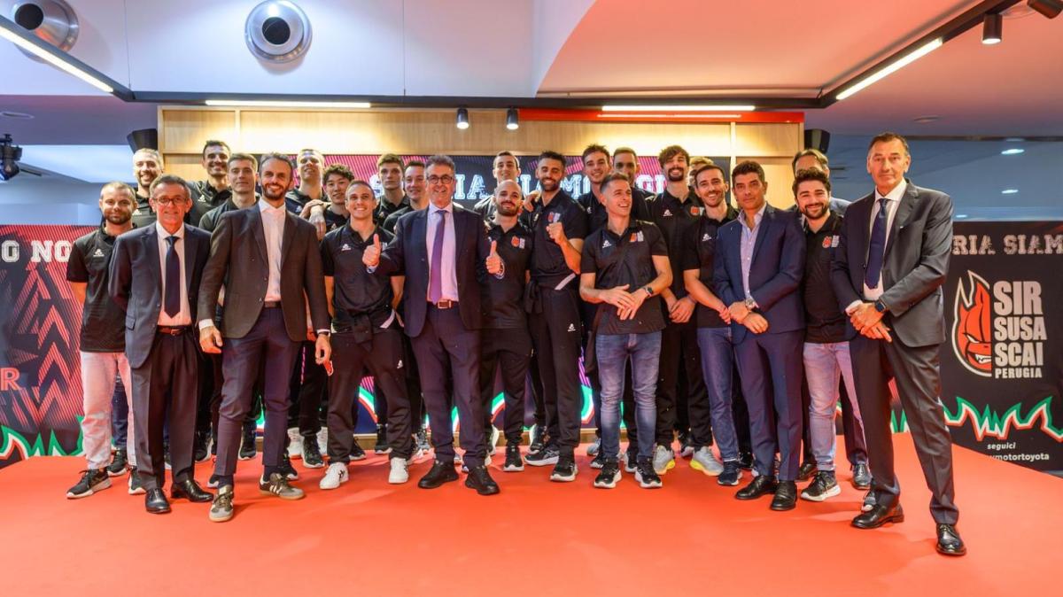 Grande entusiasmo stasera per la presentazione della Sir Susa Scai Perugia ai tifosi