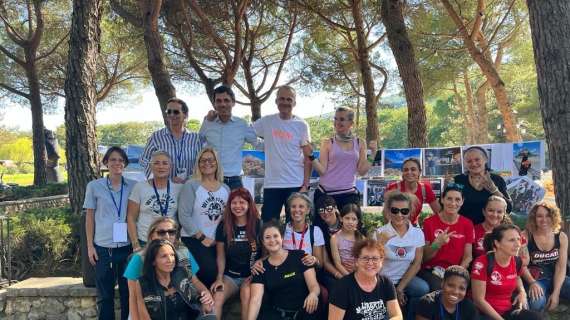 Successo a Perugia per “Woman on motorbike” al lago verde di Pian di Massiano