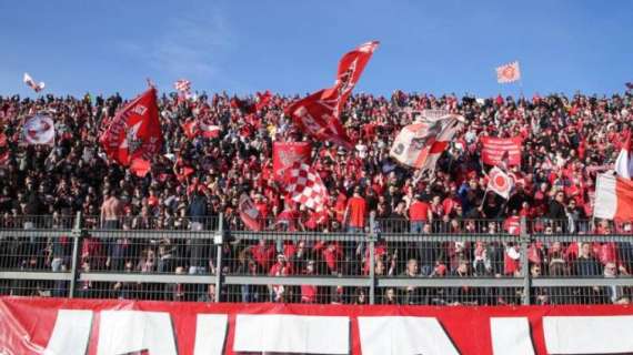 Ogni giorno una cinquantina di tifosi sottoscrivono l'abbonamento al Perugia Calcio