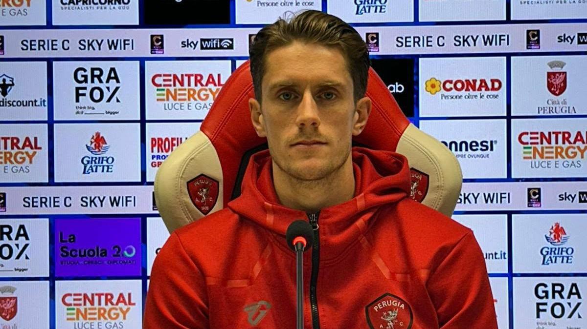 "Non vedo l'ora di giocare domenica, sto bene e dopo l'infortunio sono più forte: questo Perugia risalirà"