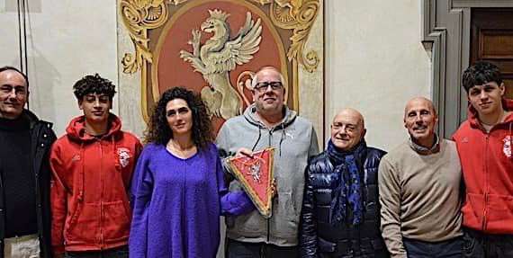 Anche l'allenatore della Libertas Rari Nantes Pallanuoto ricevuto in Comune a Perugia