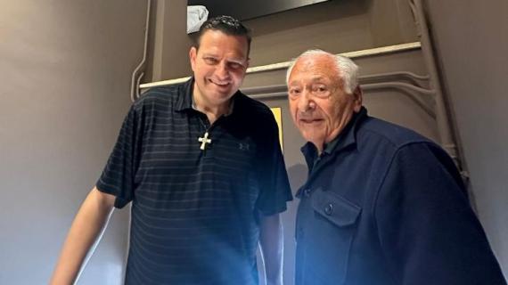 Don Mauro Angelini da cappellano e tifoso del Perugia Calcio e rettore della Chiesa del Gesù a scrittore: ecco il suo nuovo libro