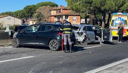 Tragico incidente stradale: Emanuela muore a 58 anni in uno scontro a San Martino in Campo