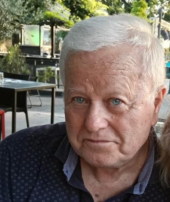 Perugia in lutto: Piergiorgio ci ha lasciato dopo mezzo secolo da testimone della città dalla sua edicola