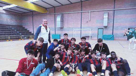 La squadra del polo "Mazzatinti" di Gubbio ha vinto gli studenteschi di calcio a 5: complimenti!