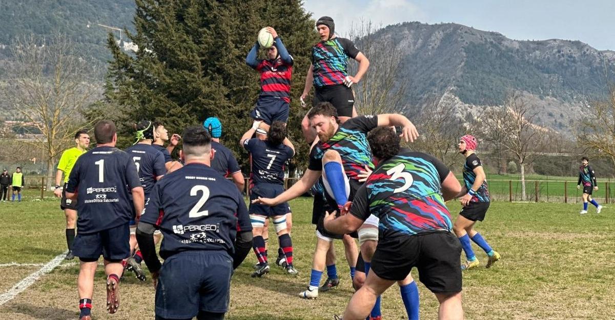 Il Rugby Gubbio ha sfiorato il colpo grosso contro la capolista della B Lions Alto Lazio: sconfitta per 35-33