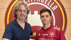 Niente Perugia per l'ex Ternana Angelo Ndrecka: troppo lunga l'attesa e così ha firmato in C
