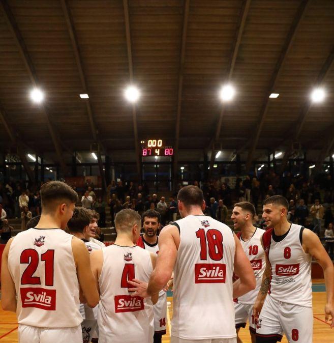 La vittoria della Svila Perugia Basket contro la Virtus Assisi