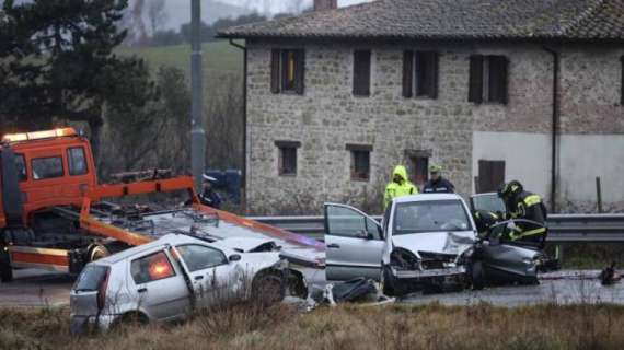 Il drammatico scontro con due morti di ieri a Piccione: tre vittime in cinque giorni sulle strade