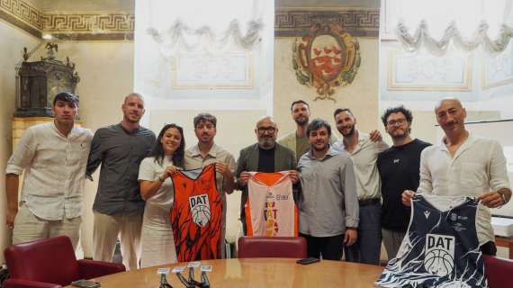 Sino a domenica si gioca a basket in piazza IV Novembre a Perugia