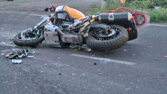 Tragico incidente: perugino di 41 anni muore in moto dopo uno scontro con un camion