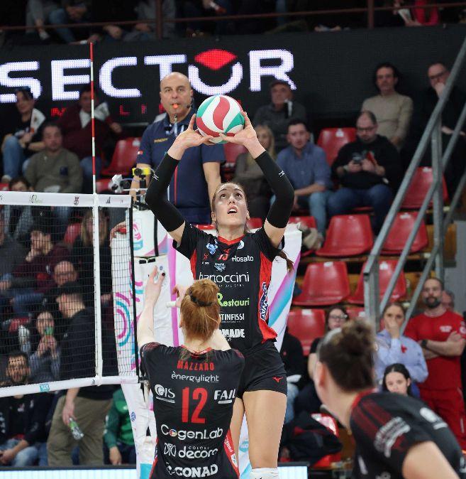 Con la retrocessione in A2 dietro l'angolo, la Bartoccini vuol ancora sperare nella salvezza