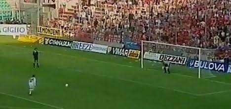 27 anni fa il Perugia conquistò la Serie A battendo il Torino a Reggio Emilia