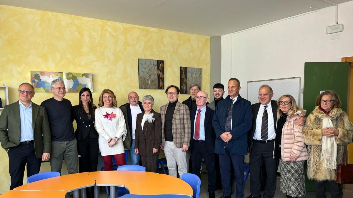 Alla scuola di Umbertide inaugurata la nuova redazione del bimestrale "Di Vittorio News" guidata da Elena Caruso