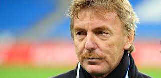 Zibì Boniek, ex campione di Juventus e Roma, ospite domani di Catia Brozzi su "A briglie sciolte", la trasmissione radio di Rgs