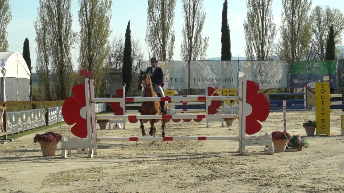 A Montefalco si è svolto il concorso nazionale di salto ostacolo con centinaia di cavalli e cavalieri