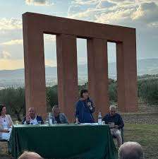 “Scultori a Brufa. La Strada del Vino e dell’Arte’’ ha presentato il restauro dell’opera “Il Tempio delle Voci” 